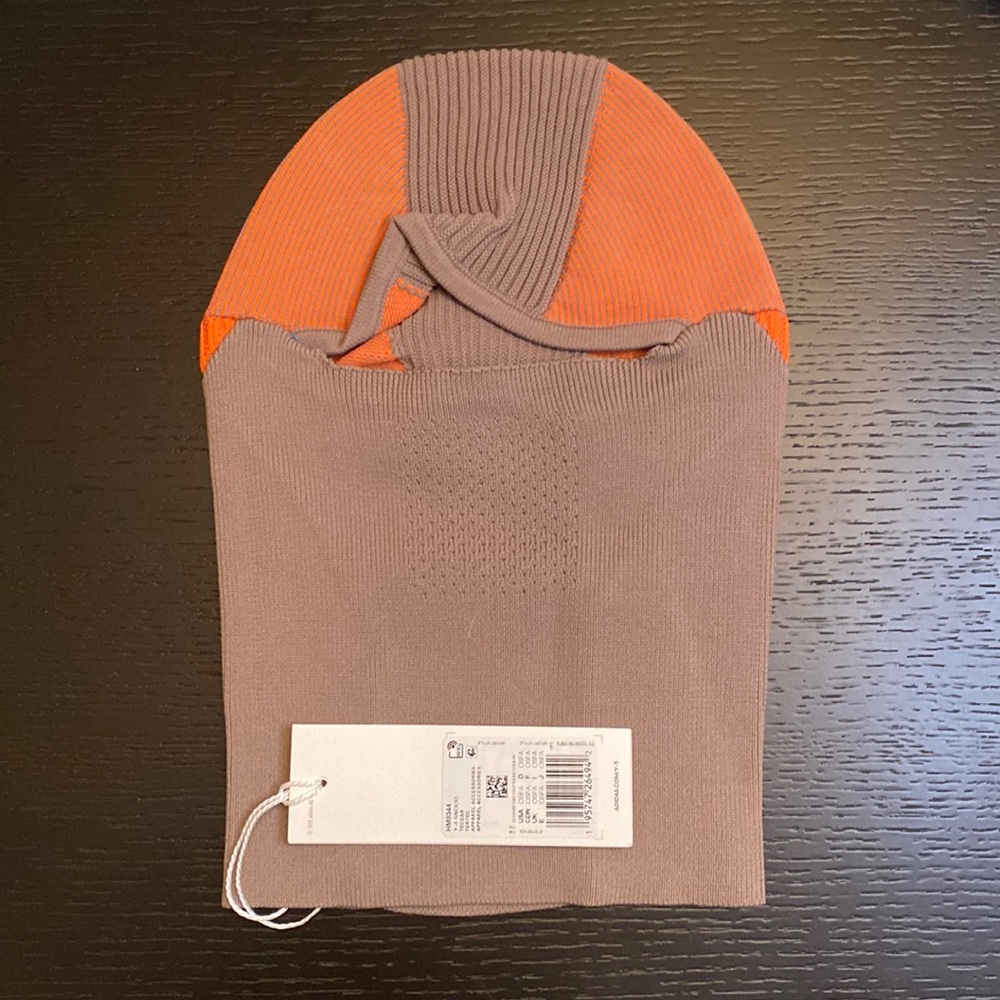 Y-3 Dickie Stylish Tan/Orange w opening for the eyes, mesh stitch for nose area